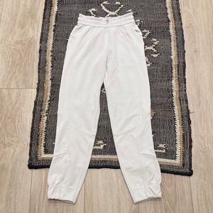 NWOT lululemon White Opal Softstreme Joggers
